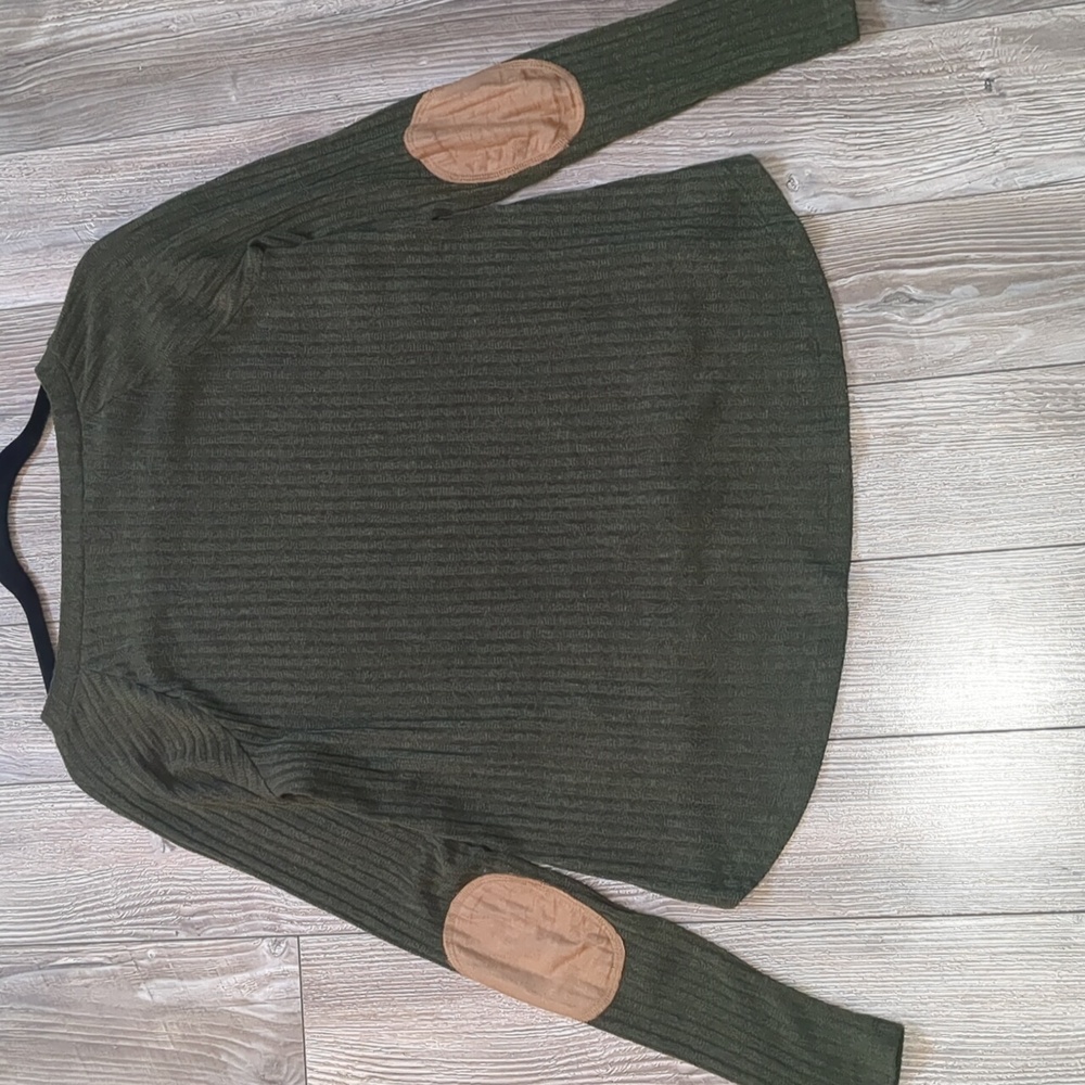 5/$25 Chocolate USA Green Ribbed Sweater Size S - Picture 6 of 6